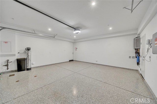 Detail Gallery Image 30 of 50 For 100 Albero, Irvine,  CA 92602 - 4 Beds | 3/1 Baths