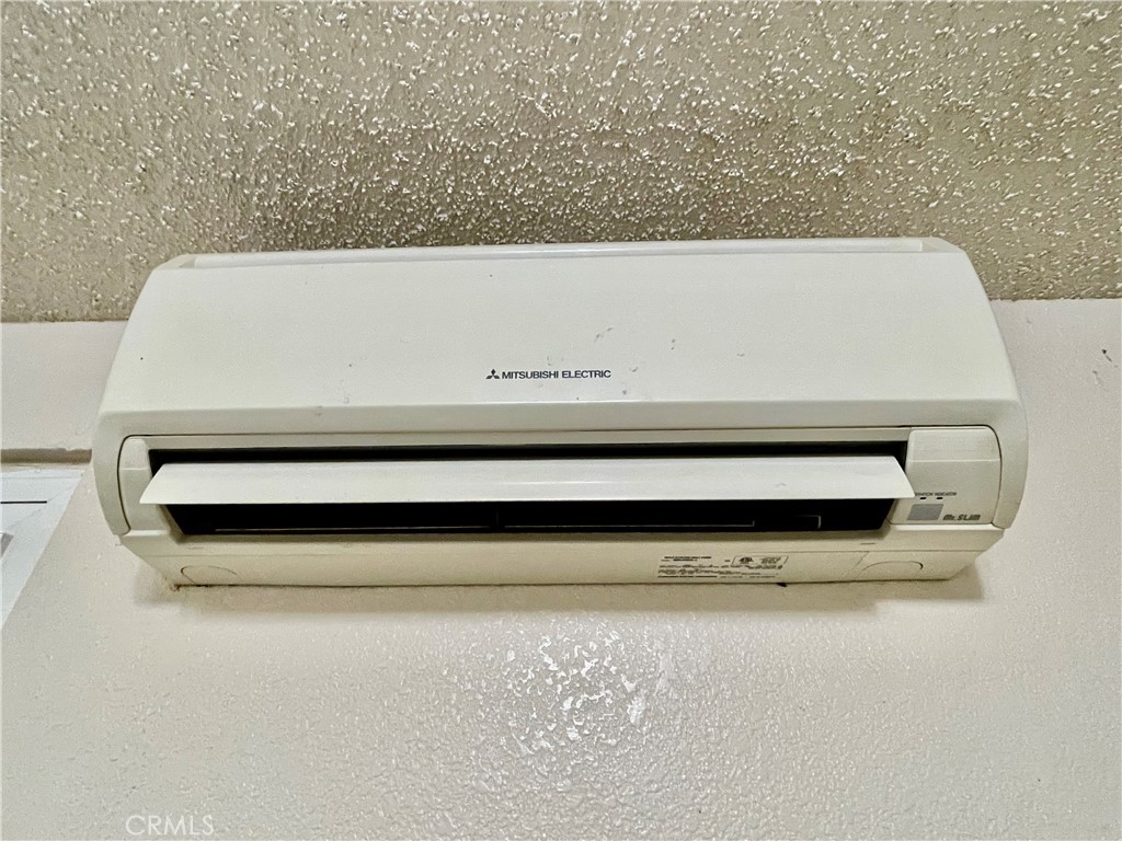 https://media.crmls.org/medias/01035551-5489-4a17-aef8-7bdf12340dc3.jpg?preset=X-Large