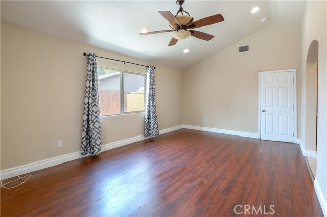 2857 S Desert Forest Avenue, Ontario CA: https://media.crmls.org/medias/01036239-63b1-4b4f-af6b-14046fd0a1f2.jpg