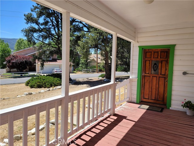 Detail Gallery Image 2 of 21 For 1004 Coldwater Dr, Frazier Park,  CA 93225 - 4 Beds | 1/1 Baths