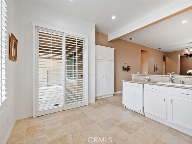 Detail Gallery Image 22 of 36 For 10364 Lakeshore Dr, Apple Valley,  CA 92308 - 2 Beds | 2 Baths