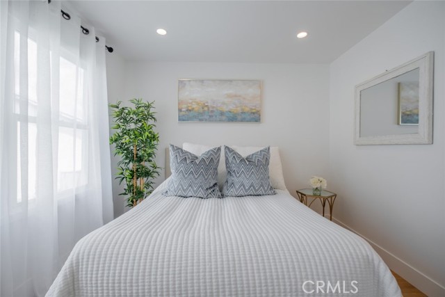 Detail Gallery Image 16 of 34 For 16730 Marilla St, Northridge,  CA 91343 - 3 Beds | 2 Baths