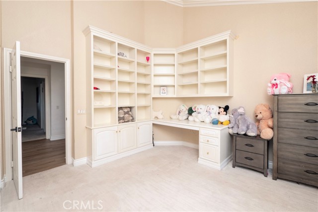 5 Encinal, Lake Forest CA: https://media.crmls.org/medias/010519e2-b622-4d11-b579-8b89cece05f5.jpg