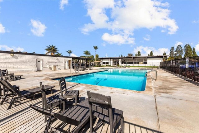 Detail Gallery Image 3 of 32 For 9080 9080 Bloomfield Ave #257,  Cypress,  CA 90630 - 3 Beds | 2 Baths