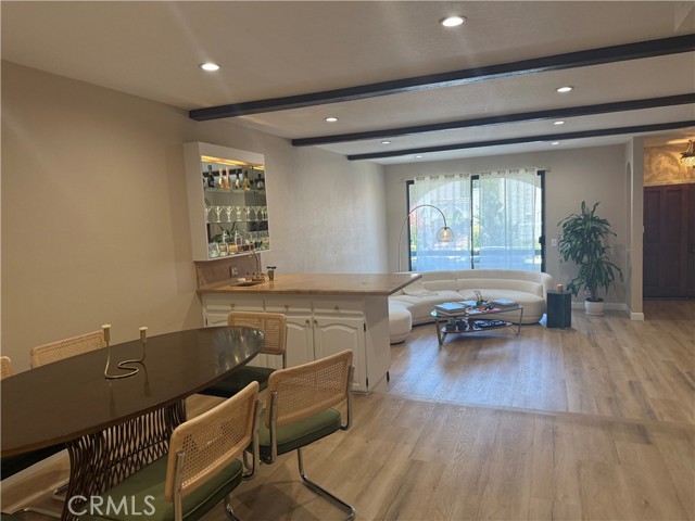 Detail Gallery Image 8 of 25 For 5346 Zelzah Ave, Encino,  CA 91316 - 3 Beds | 4 Baths