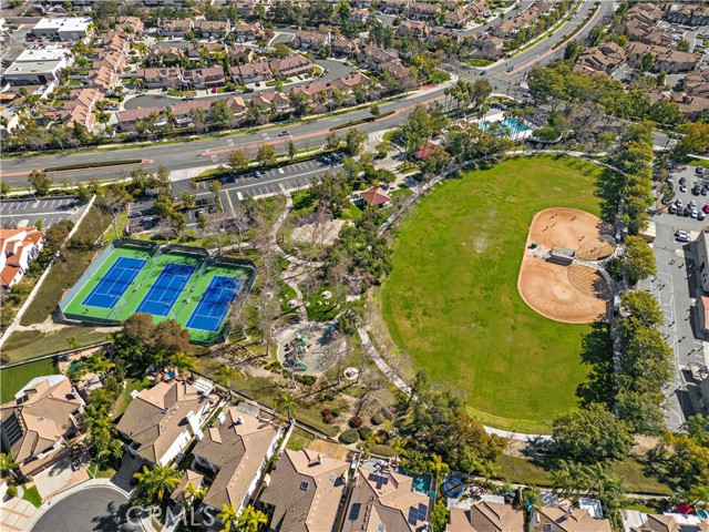 30 Calle Estero, Rancho Santa Margarita CA: https://media.crmls.org/medias/01059222-c8e9-430e-bc21-f7e145a96f7a.jpg