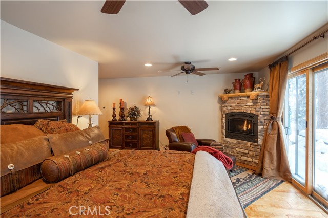 Detail Gallery Image 31 of 50 For 42028 Sky View, Big Bear Lake,  CA 92315 - 7 Beds | 5/1 Baths