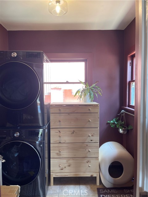 Detail Gallery Image 11 of 25 For 2118 Woodland Way, Los Angeles,  CA 90068 - – Beds | – Baths