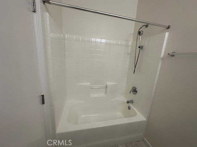 880 N. LAKE STREET, Hemet CA: https://media.crmls.org/medias/01070592-a451-4acd-8d64-5cbfa3437ef2.jpg
