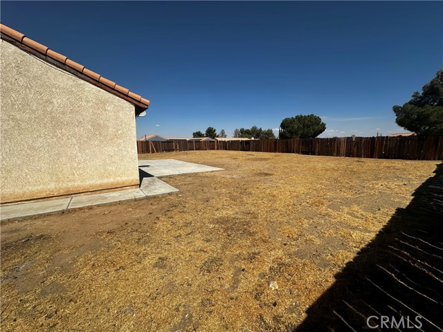 Detail Gallery Image 12 of 14 For 13275 Wrangler Ln, Victorville,  CA 92392 - 4 Beds | 2 Baths