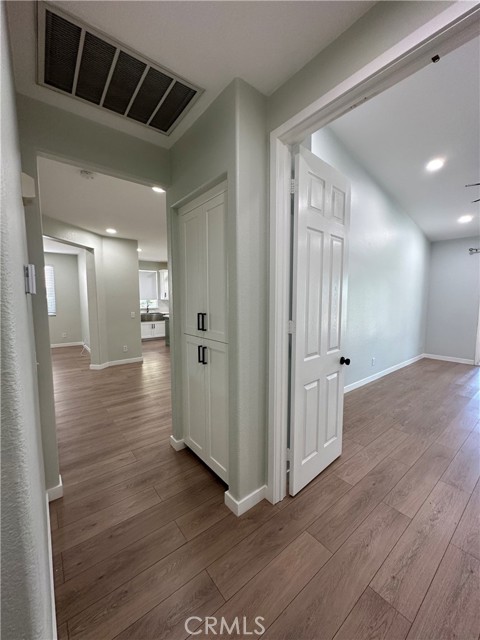Detail Gallery Image 13 of 22 For 3921 Sungate Dr, Palmdale,  CA 93551 - 3 Beds | 2 Baths