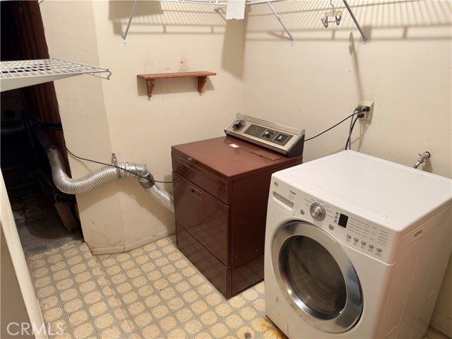 26500 Amador Lane, Lake Arrowhead CA: https://media.crmls.org/medias/010768a5-f1e1-4f2c-8841-81bbd5d3ddef.jpg