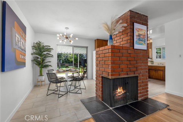 Detail Gallery Image 3 of 10 For 1712 Ruhland Ave, Manhattan Beach,  CA 90266 - 3 Beds | 2 Baths