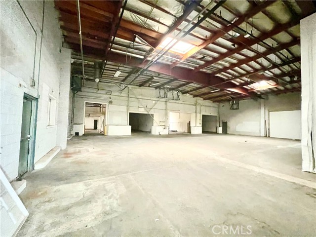 223 W B Street, Colton, California 92324, ,Commercial Lease,For Rent,223 W B Street,CRTR25088032