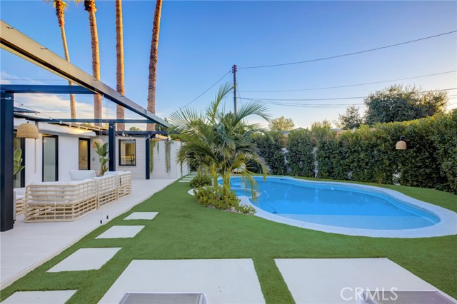 Detail Gallery Image 59 of 72 For 8161 Encino Ave, Northridge,  CA 91325 - 4 Beds | 3 Baths