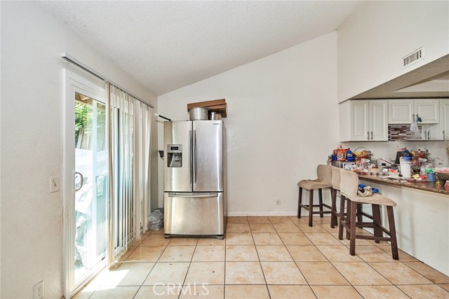 Detail Gallery Image 10 of 29 For 1074 N Willow Ave, Rialto,  CA 92376 - – Beds | – Baths