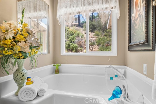 35109 Highway 79, Warner Springs CA: https://media.crmls.org/medias/01083aa9-64fa-4e9c-b7d6-69346eea0f45.jpg