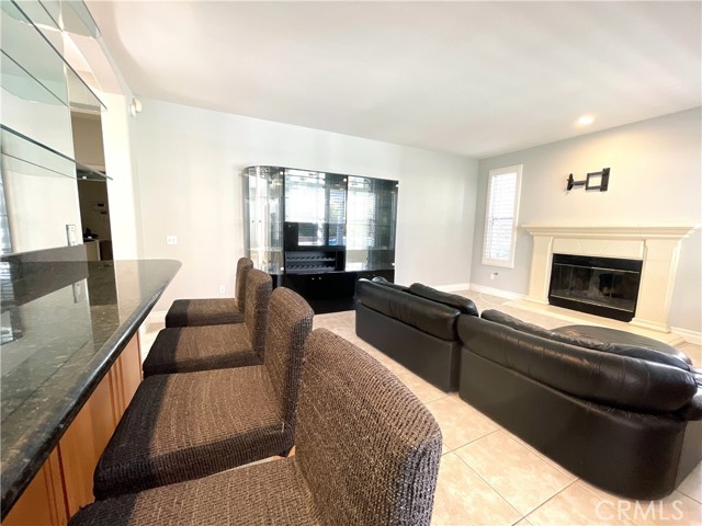 Detail Gallery Image 14 of 37 For 7248 Whitehall Ln, West Hills,  CA 91307 - 5 Beds | 4/1 Baths