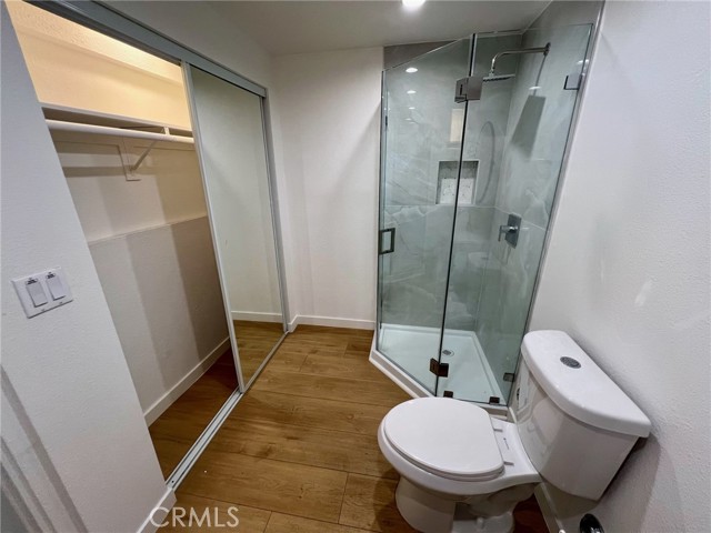 Detail Gallery Image 40 of 45 For 654 Penrith, Los Angeles,  CA 90023 - 6 Beds | 5 Baths