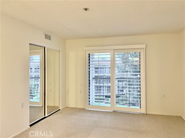 13601 Del Monte Drive, Seal Beach CA: https://media.crmls.org/medias/010c346d-819e-49f9-ac28-eb2d76802517.jpg