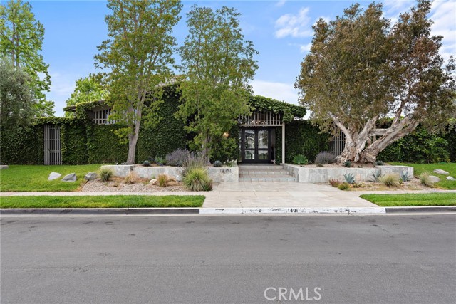 Detail Gallery Image 30 of 33 For 1401 Lincoln Ln, Newport Beach,  CA 92660 - 4 Beds | 5 Baths