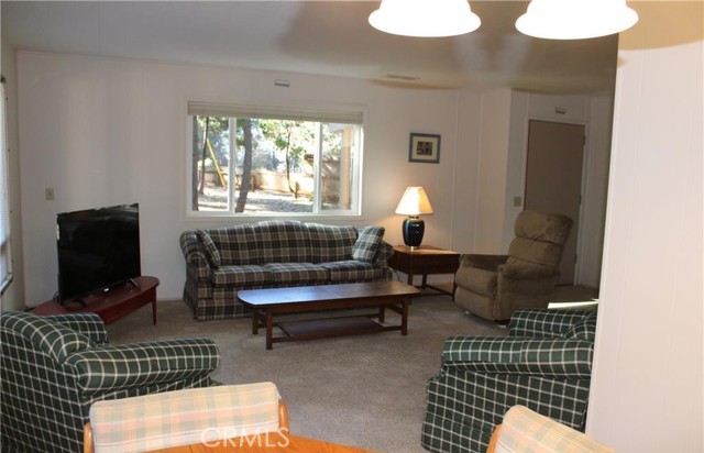 Detail Gallery Image 6 of 20 For 6317 Amherst, Magalia,  CA 95954 - 2 Beds | 2 Baths