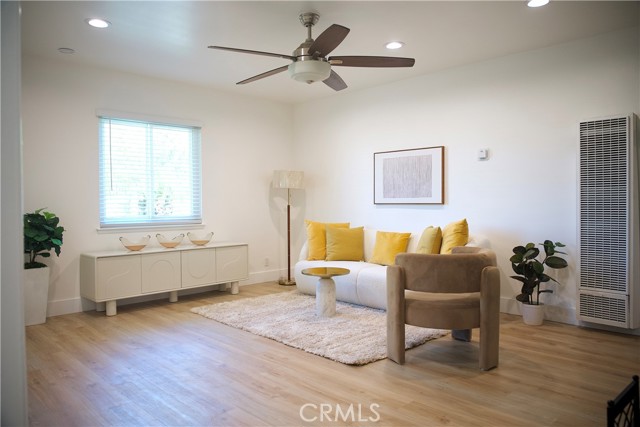13622 Illinois Street, Westminster CA: https://media.crmls.org/medias/010cbc30-8f8f-4778-81bd-d8c2f591e6da.jpg