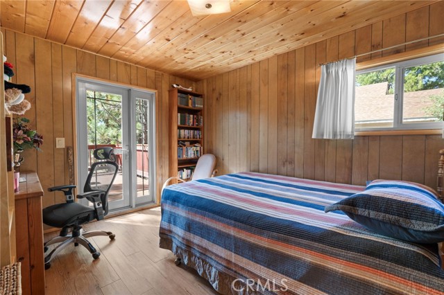682 Talmadge Road, Big Bear Lake CA: https://media.crmls.org/medias/010d3c45-57b5-457f-9e0e-93a0f2adeab2.jpg