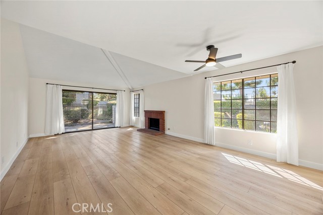 225 Preakness Court, Placentia CA: https://media.crmls.org/medias/010dceaf-721f-4021-94b6-8e4918bf2e5a.jpg