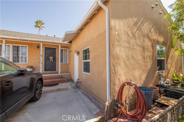 Detail Gallery Image 29 of 32 For 8430 Amboy Ave, Sun Valley,  CA 91352 - 4 Beds | 3 Baths