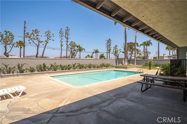Detail Gallery Image 13 of 20 For 17377 Valley Bld #2,  Fontana,  CA 92335 - 3 Beds | 2 Baths
