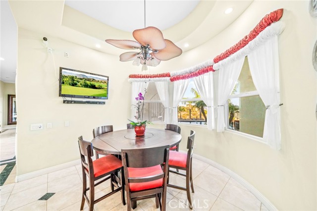 37626 Via Majorca, Murrieta CA: https://media.crmls.org/medias/010f8914-2fea-40fa-913b-0025f81d23b0.jpg