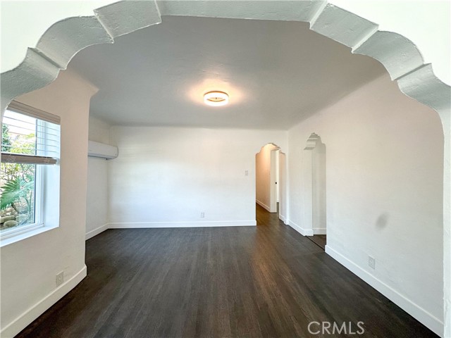 Detail Gallery Image 5 of 22 For 3610 Whiteside St, Los Angeles,  CA 90063 - 3 Beds | 1 Baths