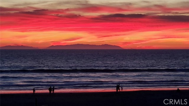 Image 42 of 43 For 2118 Pacific Coast