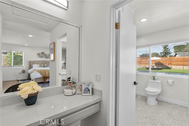 Detail Gallery Image 29 of 44 For 9549 Gladbeck, Northridge,  CA 91324 - 5 Beds | 2/1 Baths