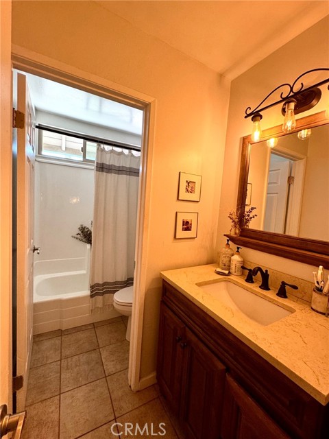 1673 East Avenida De Las Flores photo 13