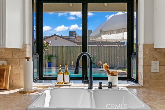 Detail Gallery Image 14 of 40 For 2116 Edam, Lancaster,  CA 93536 - 3 Beds | 2 Baths