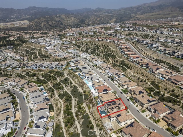 Detail Gallery Image 68 of 69 For 20300 W Windsor Ln, Northridge,  CA 91326 - 5 Beds | 6 Baths