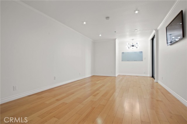 Detail Gallery Image 12 of 21 For 121 S Hope St #318,  Los Angeles,  CA 90012 - 2 Beds | 2 Baths