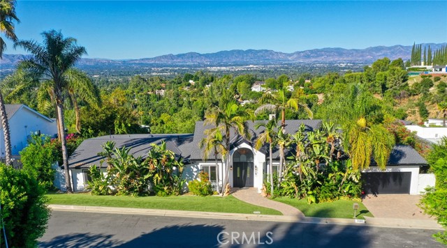 Photo of 17237 Luverne Place, Encino, CA 91316