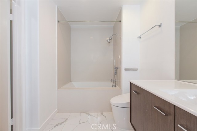 Detail Gallery Image 9 of 22 For 4060 Glencoe Ave #109,  Marina Del Rey,  CA 90292 - 1 Beds | 1 Baths