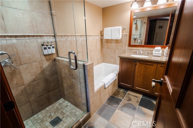 Detail Gallery Image 34 of 37 For 400 Resort Rd #834/836,  Unincorporated,  CA 96146 - 3 Beds | 3/1 Baths