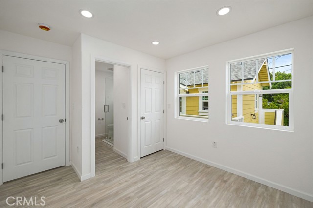 Detail Gallery Image 19 of 27 For 616 618 S Van Ness Ave, Santa Ana,  CA 92701 - – Beds | – Baths