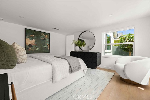 3170 Corinth Avenue, Los Angeles CA: https://media.crmls.org/medias/0114efbd-f311-4628-ba37-0fd98f426363.jpg