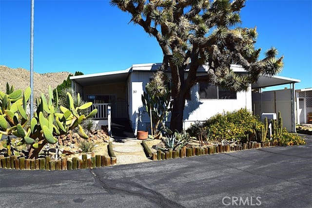 Detail Gallery Image 2 of 16 For 56254 29 Palms Hwy #30,  Yucca Valley,  CA 92284 - 2 Beds | 2 Baths