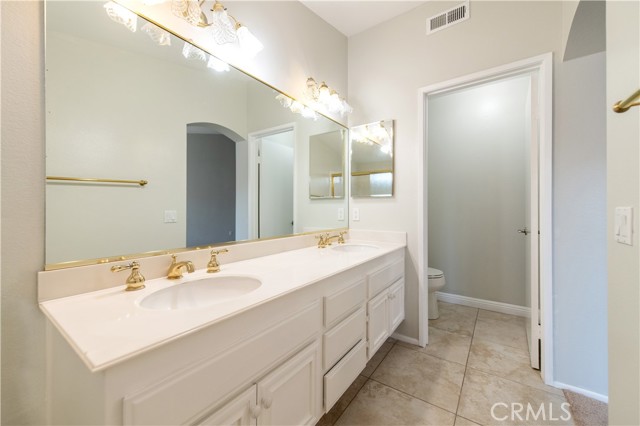 Detail Gallery Image 12 of 17 For 76 Christamon, Irvine,  CA 92620 - 3 Beds | 2/1 Baths