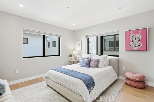 Image 34 of 49 For 959 5th Street  A