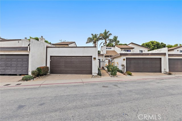 Detail Gallery Image 2 of 20 For 221 Marquis Pl, Santa Maria,  CA 93454 - 2 Beds | 2 Baths