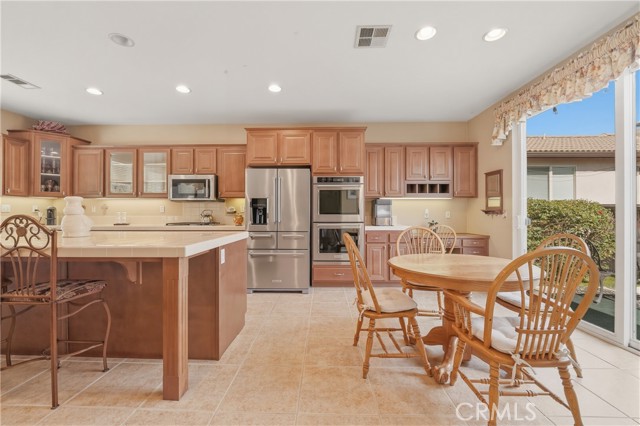 Detail Gallery Image 9 of 67 For 28245 Little Lake Ct, Menifee,  CA 92585 - 4 Beds | 3/1 Baths