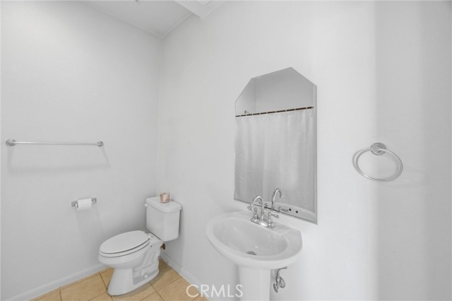 Detail Gallery Image 11 of 40 For 27292 Maritime, Helendale,  CA 92342 - 3 Beds | 2/1 Baths